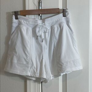 Lululemon Dance Studio High Rise Shorts 3.5”